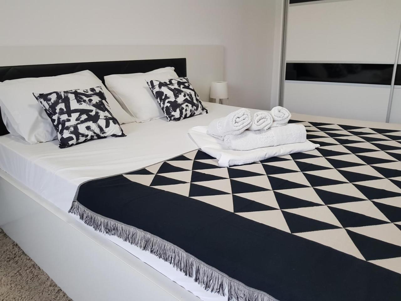 Divan Residence Apartments Bukarest Eksteriør billede